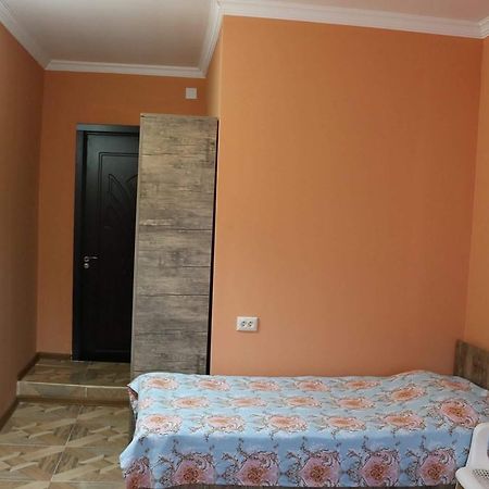 Guest House Barbi Kobuleti Esterno foto