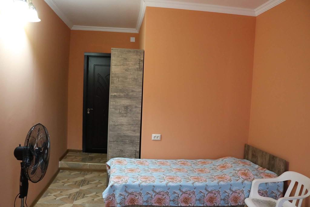 Guest House Barbi Kobuleti Esterno foto