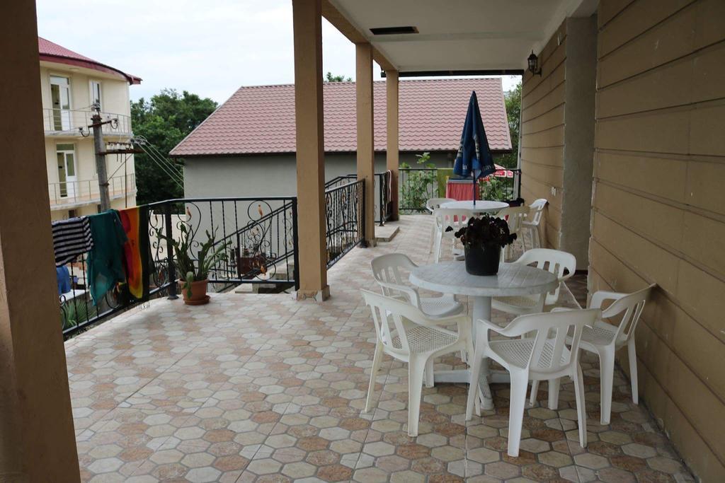 Guest House Barbi Kobuleti Esterno foto